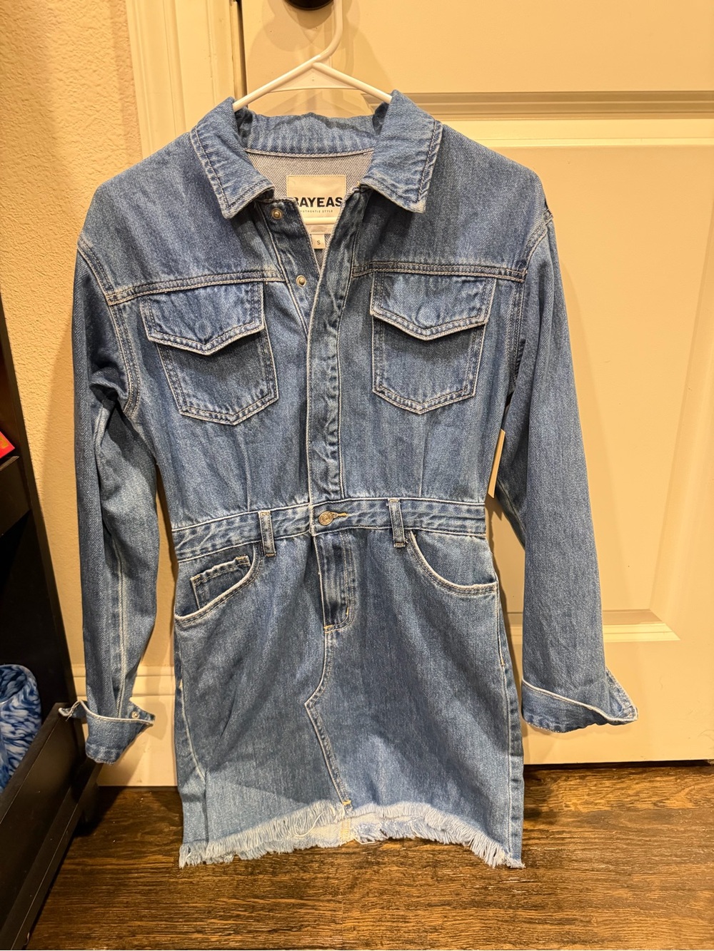 DayEas Long Sleeve Denim Shirt Dress Raw Frayed Hem Mini Dress - Size Small